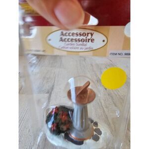 Lemax garden sundial poinsettia accessory village Xmas 2010 new